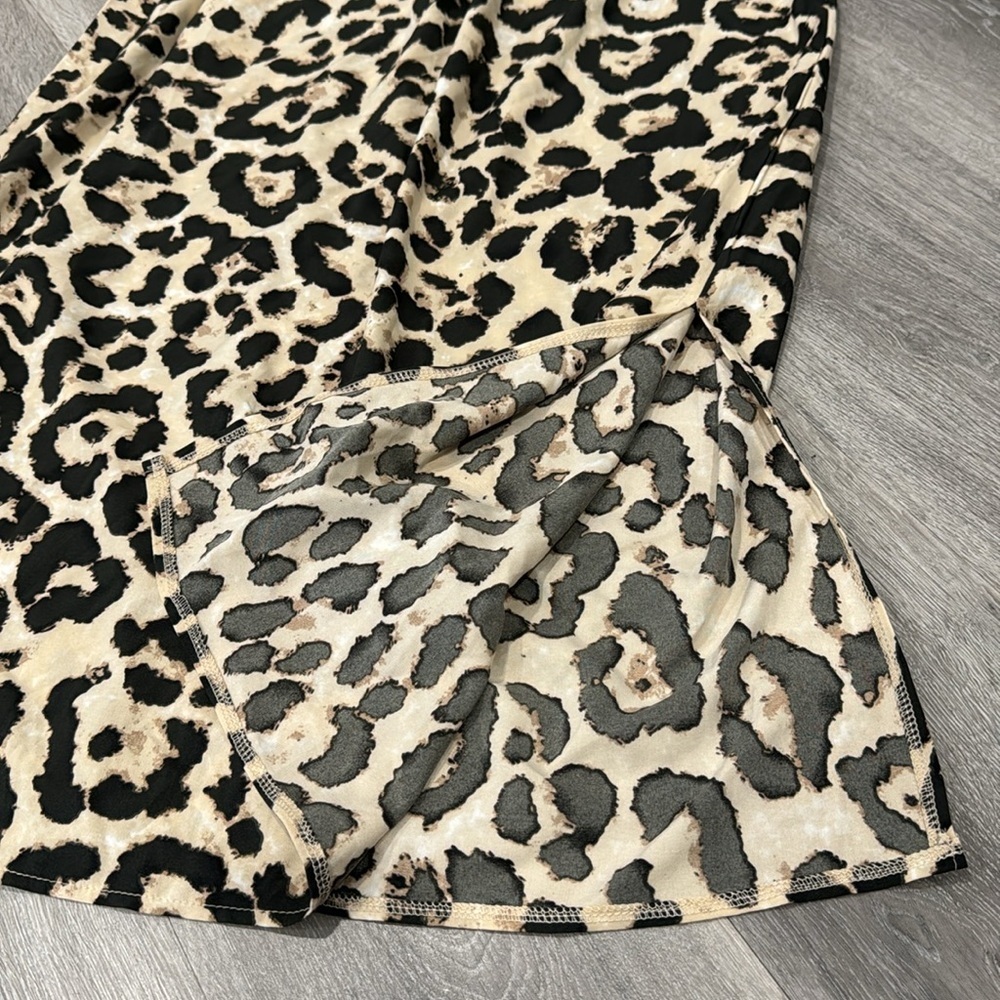 Women’s Animal Print Leopard Black Tan Maxi Long Ruffle Sleeve Dress Medium - Picture 7 of 8